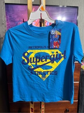 DC Supergirl Blue Tee with Yellow Emblem! Ladies Med! BNWT!